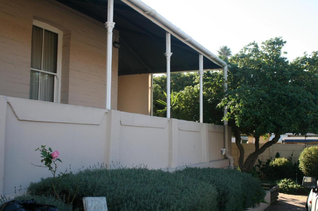 Glen Lilly Self Catering Lägenhet Parow Exteriör bild